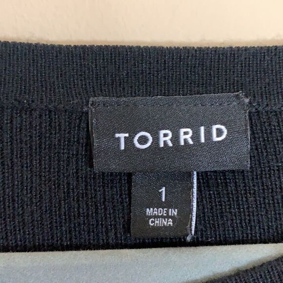 Torrid Black Tunic Top with Ruffle Sleeves - Picture 3 of 4